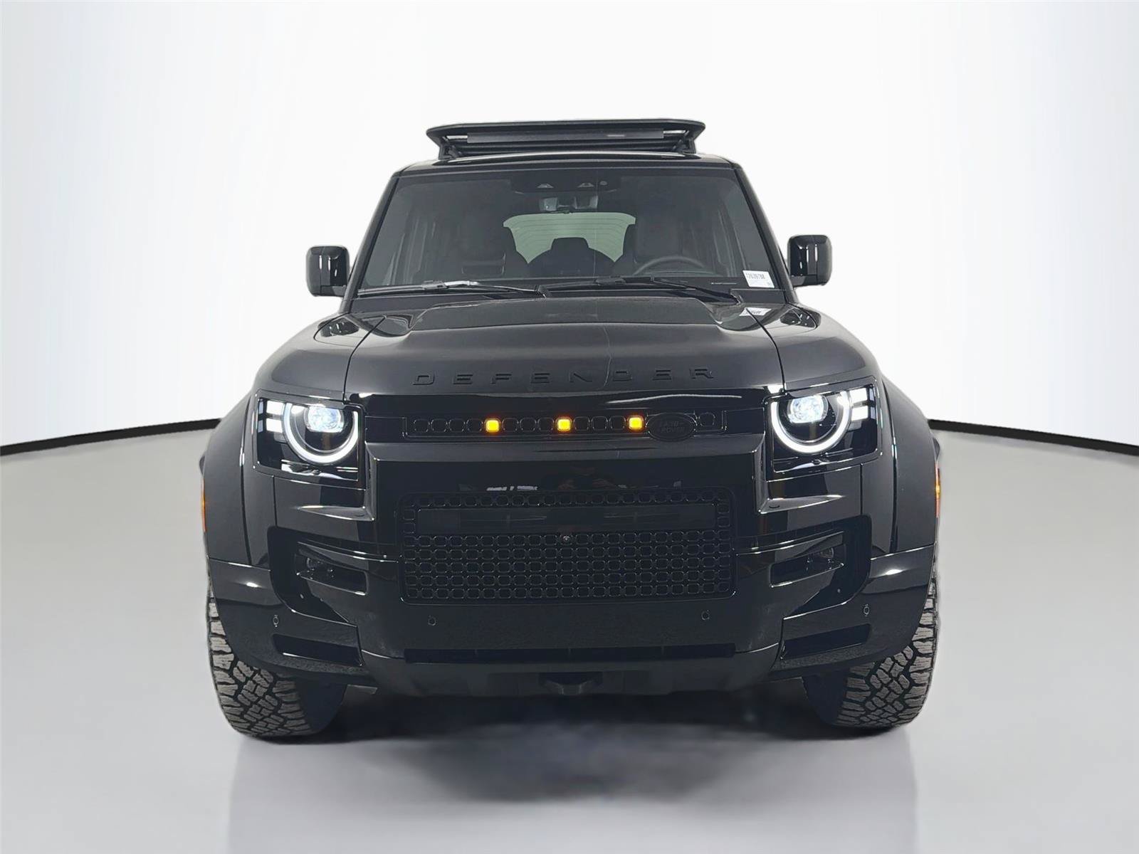 New 2026 Land Rover Defender 110 OCTA AWD/4WD image 2