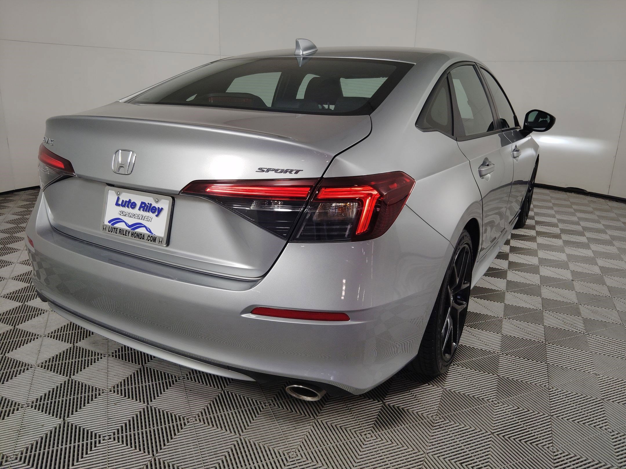 Certified 2025 Honda Civic Sport image 31