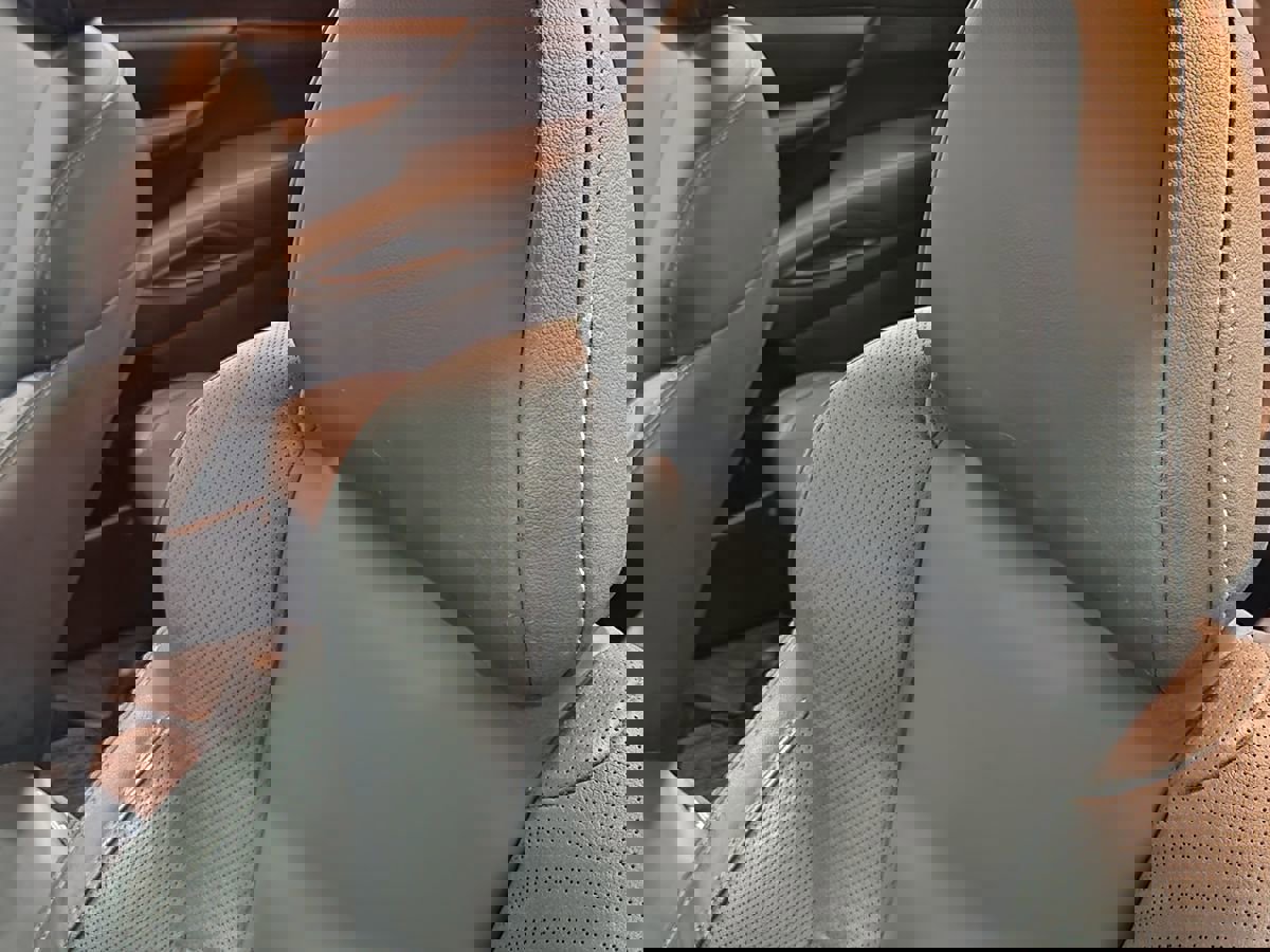 Used 2023 Subaru Ascent Limited w/ Technology Package image 34