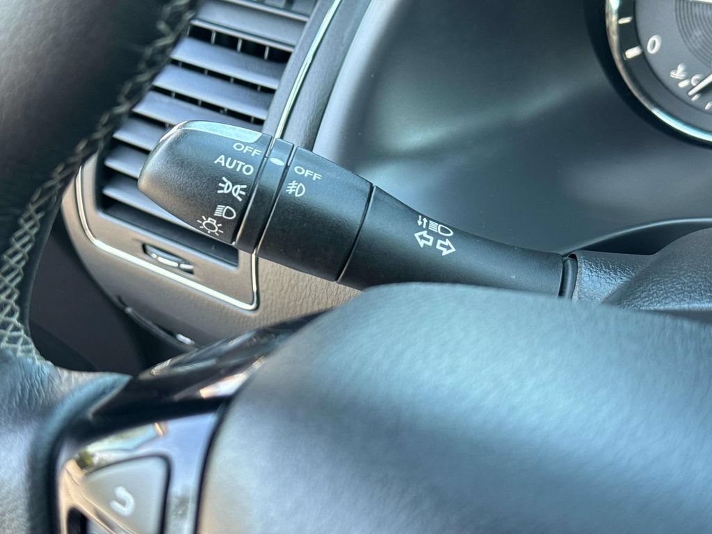 Used 2023 INFINITI QX80 Luxe w/ Cargo Package AWD/4WD image 11