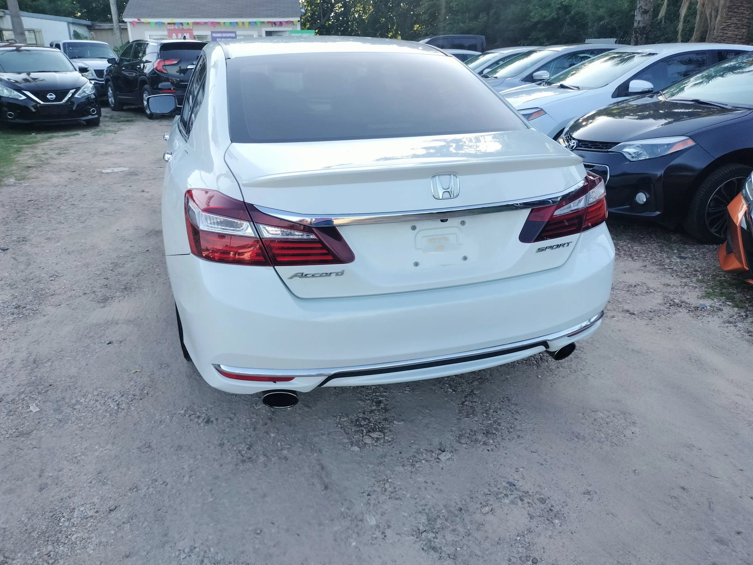 Used 2017 Honda Accord Sport image 4