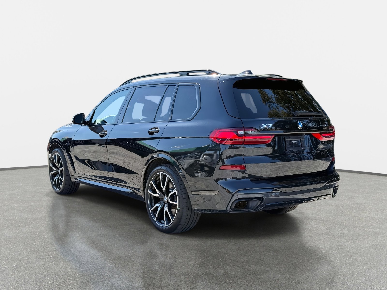 Used 2021 BMW X7 xDrive40i w/ M Sport Package image 5