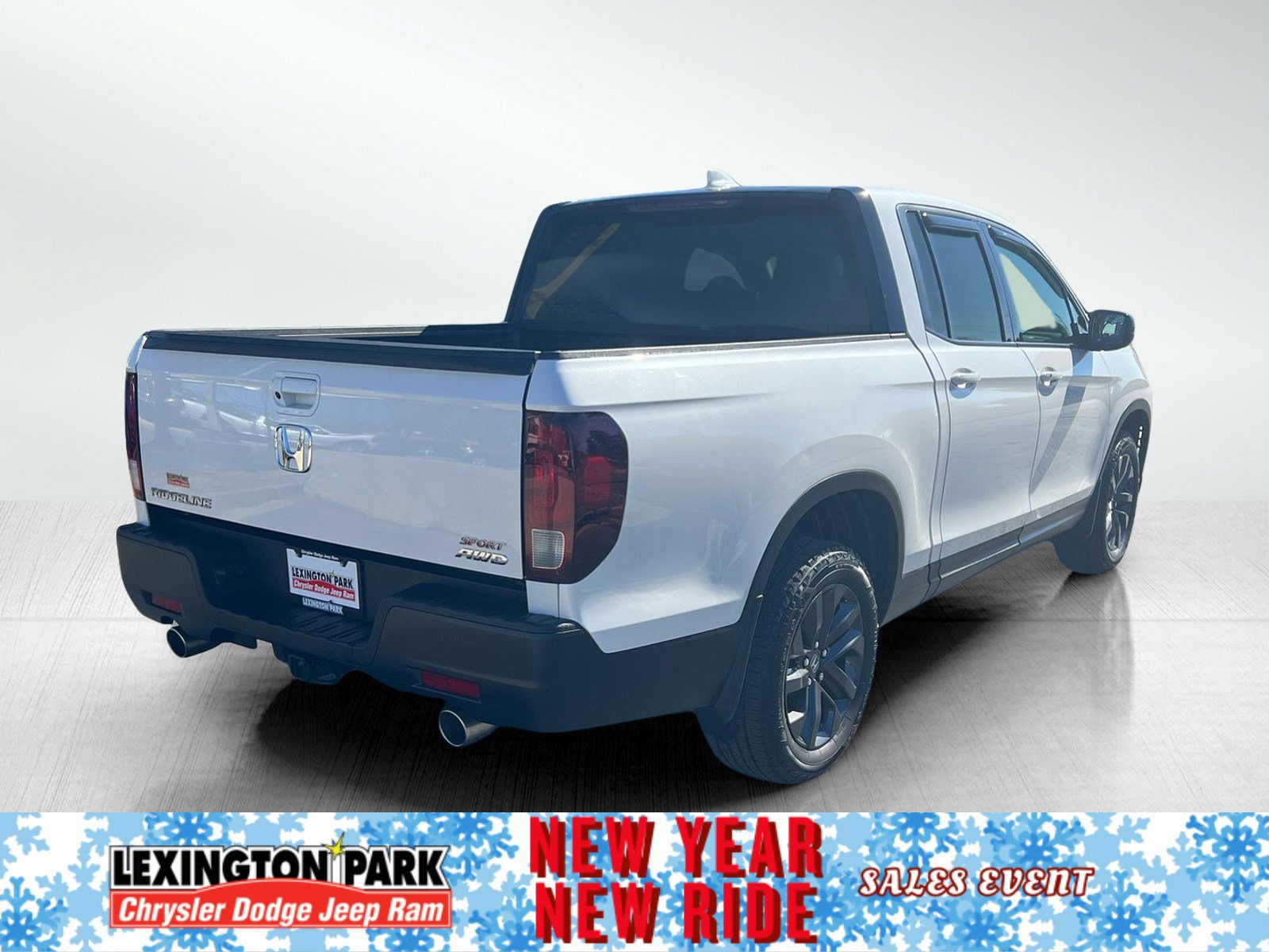 Used 2023 Honda Ridgeline Sport image 8