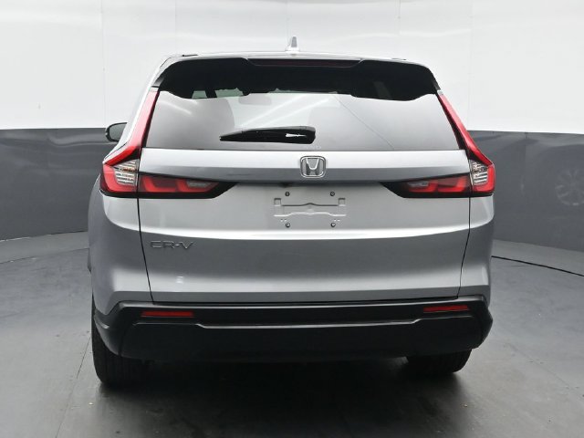 Used 2025 Honda CR-V LX image 4