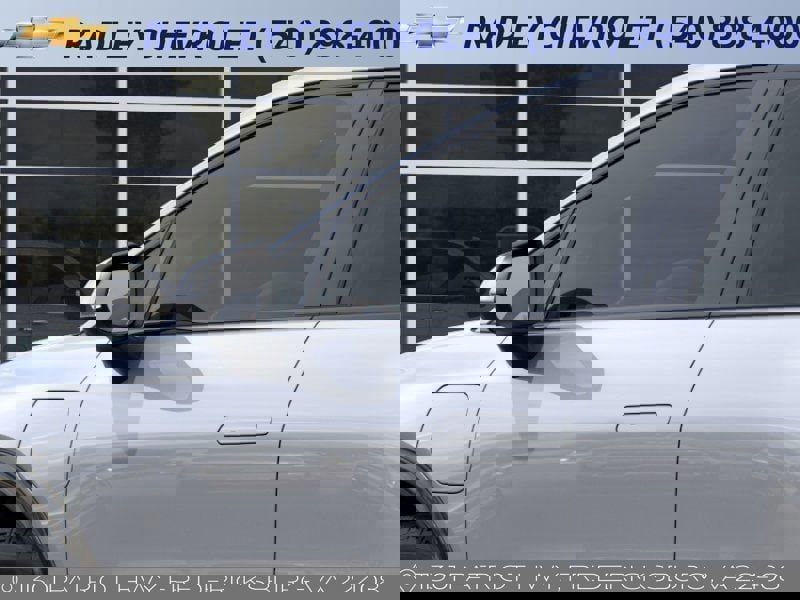 New 2025 Chevrolet Equinox EV RS image 12