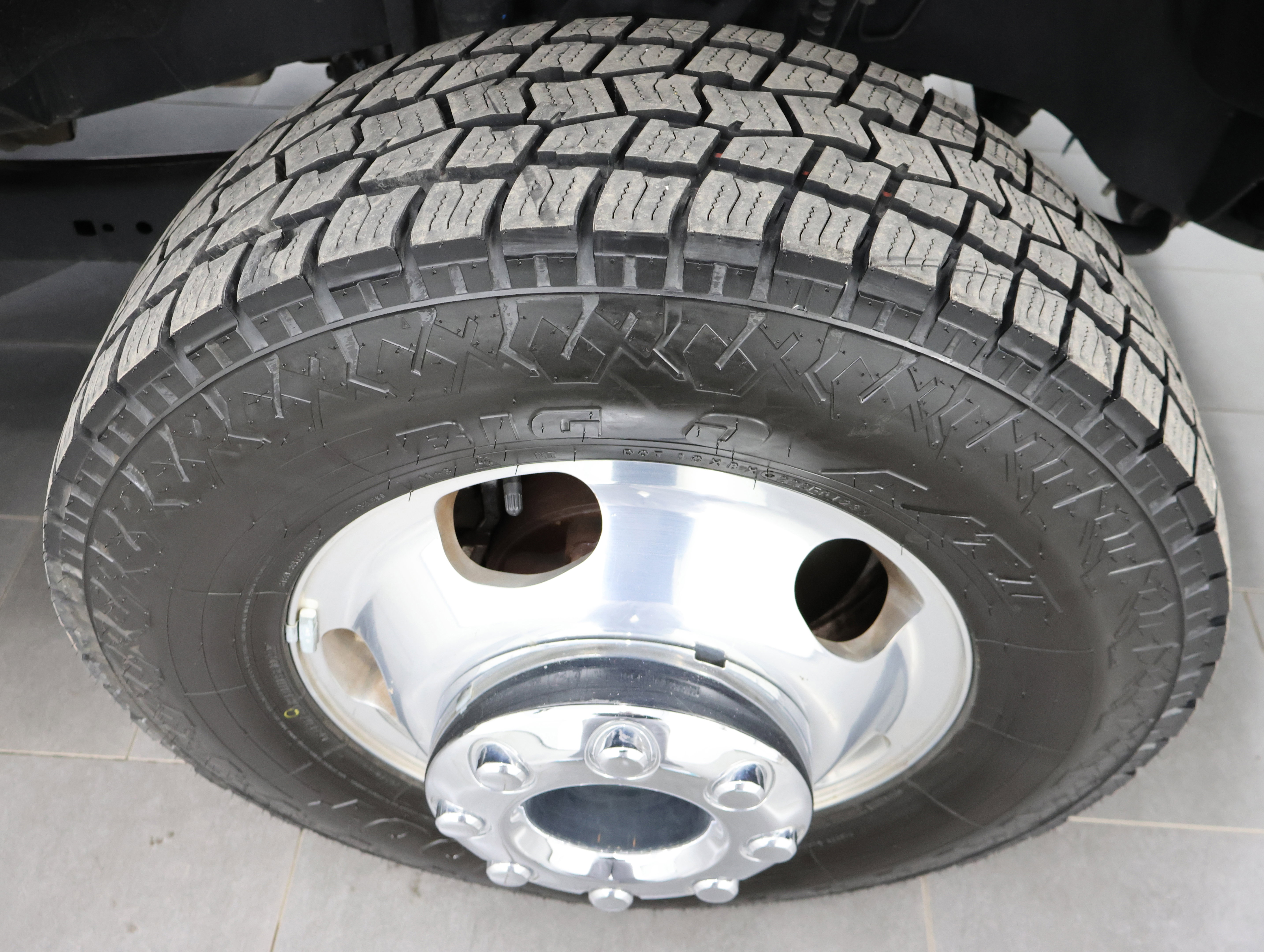 Used 2023 Ford F350 Lariat w/ FX4 Off-Road Package image 3