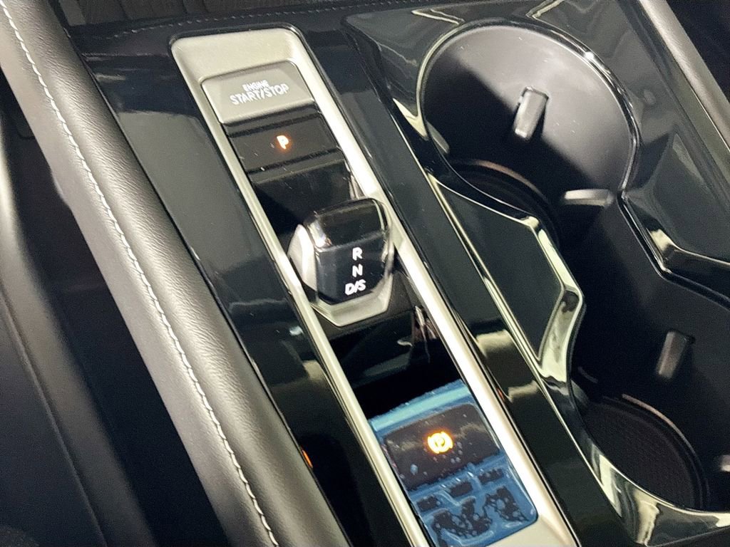 New 2026 Volkswagen Atlas SEL Premium R-Line image 18