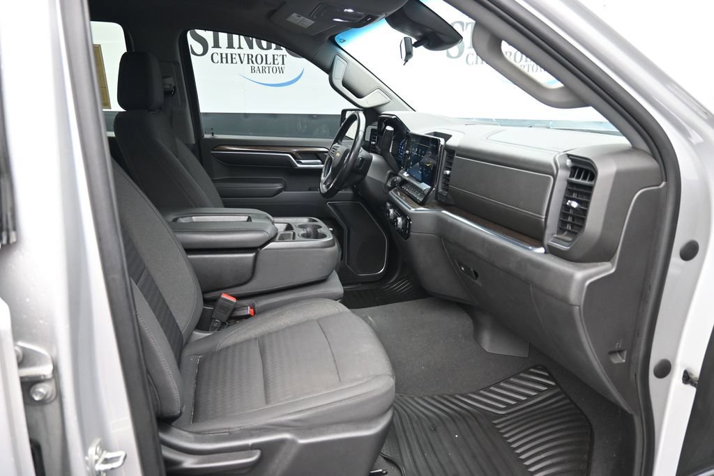 Used 2022 Chevrolet Silverado 1500 LT AWD/4WD image 19