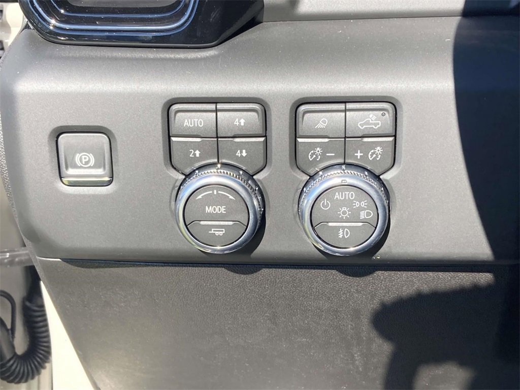 New 2026 GMC Sierra 2500 AT4 image 26