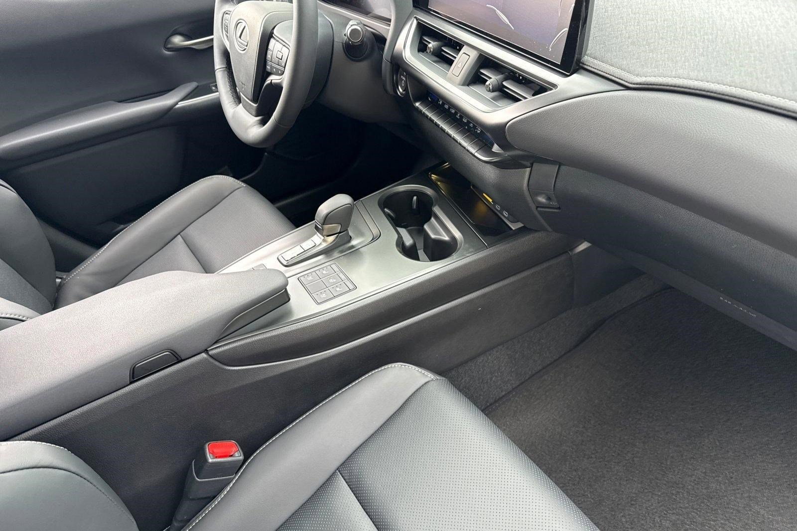 New 2026 Lexus UX 300h AWD image 24