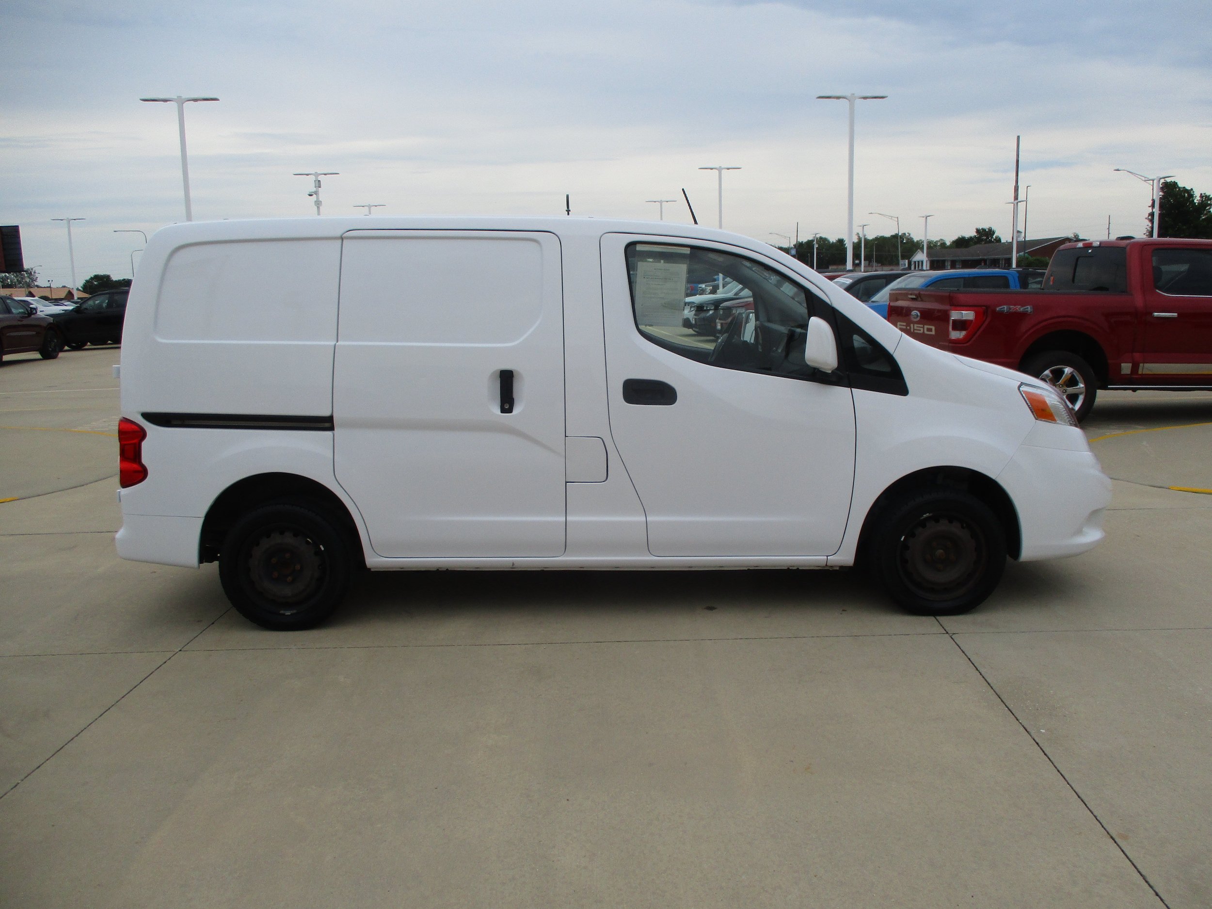 Used 2020 Nissan NV200 SV FWD image 6