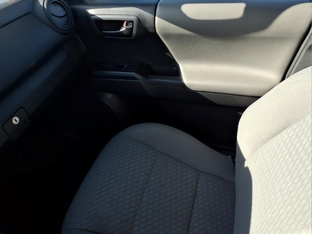 Used 2023 Toyota Tacoma SR AWD/4WD image 30