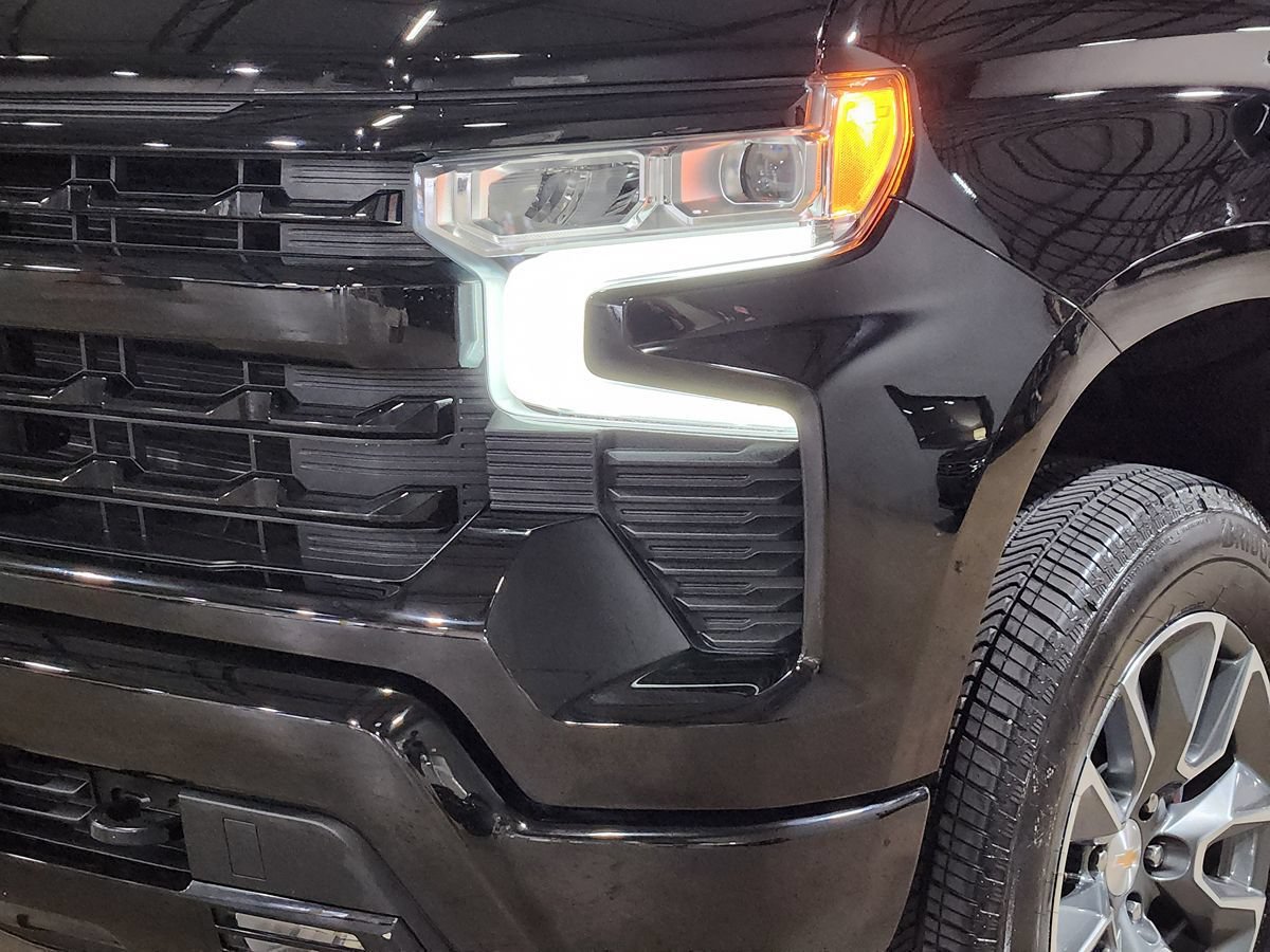Used 2022 Chevrolet Silverado 1500 RST RWD image 13