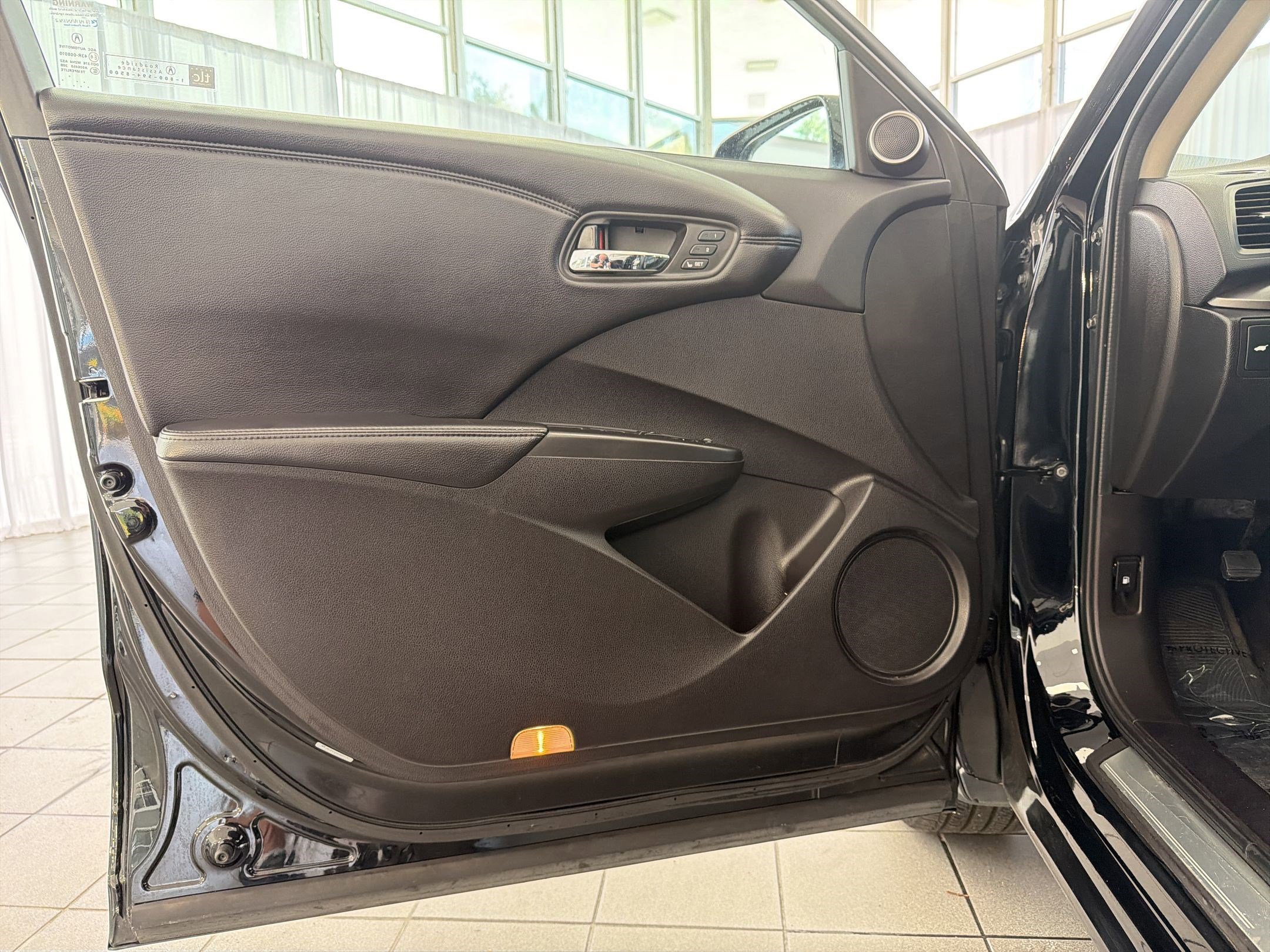 Used 2015 Acura RDX FWD w/ Technology Package image 21