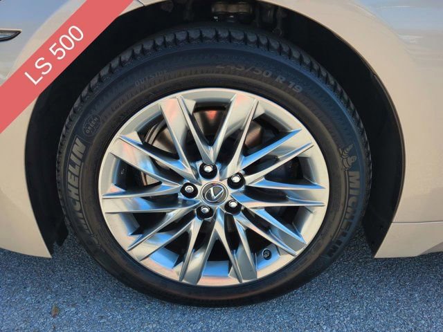 Used 2019 Lexus LS 500 AWD image 10