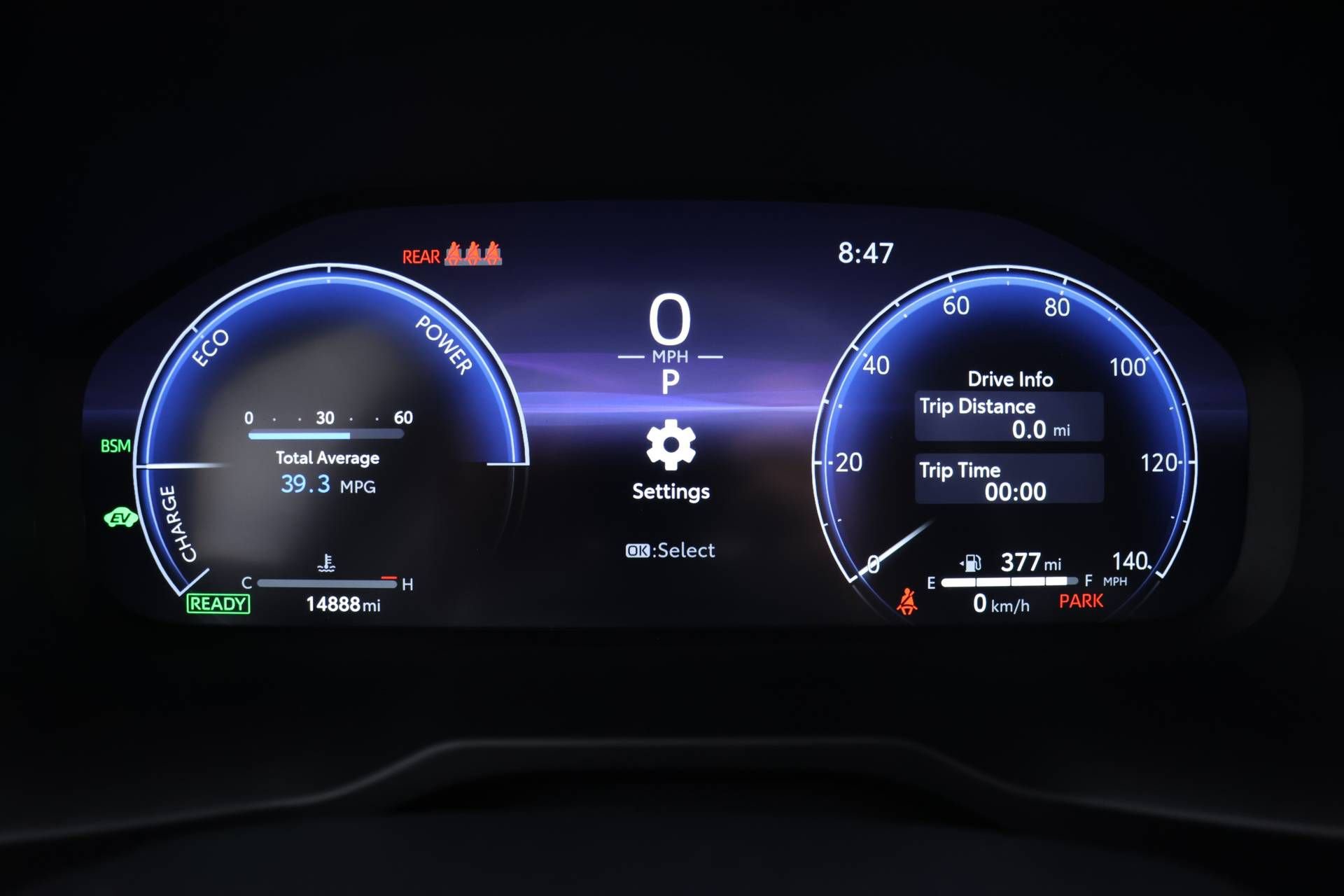 Used 2024 Toyota RAV4 Limited w/ Advanced Technology Package image 7