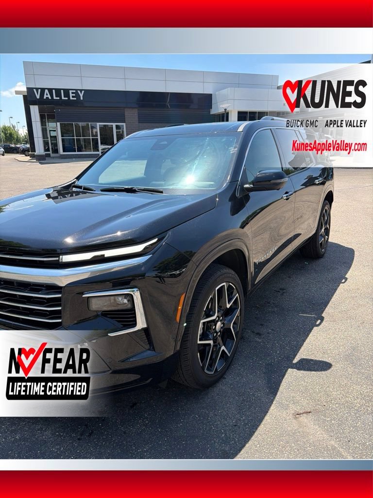 Used 2026 Chevrolet Traverse High Country w/ LPO, Floor Liner Package AWD/4WD image 1