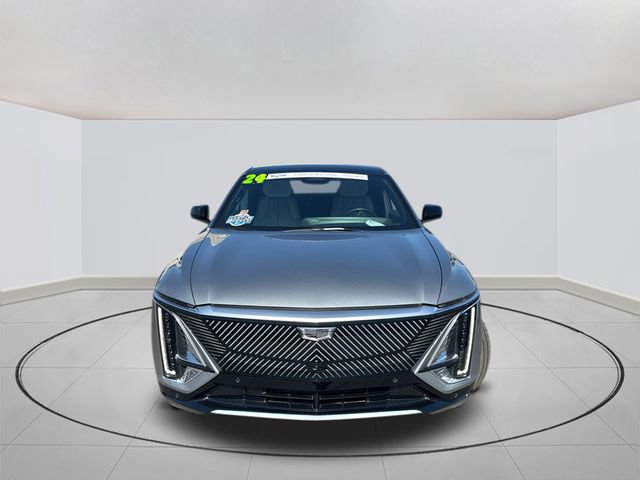 Certified 2024 Cadillac Lyriq Luxury RWD image 2