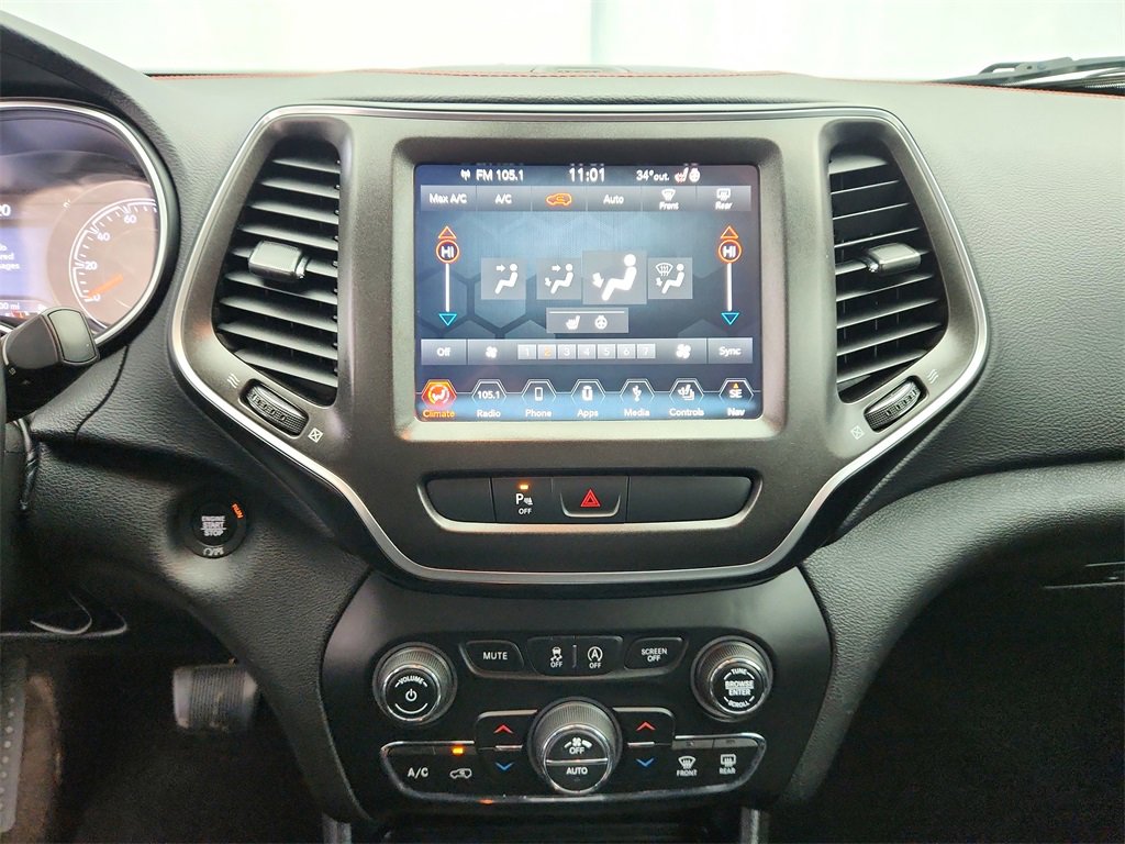 Used 2019 Jeep Cherokee Trailhawk w/ Comfort & Convenience Group image 17