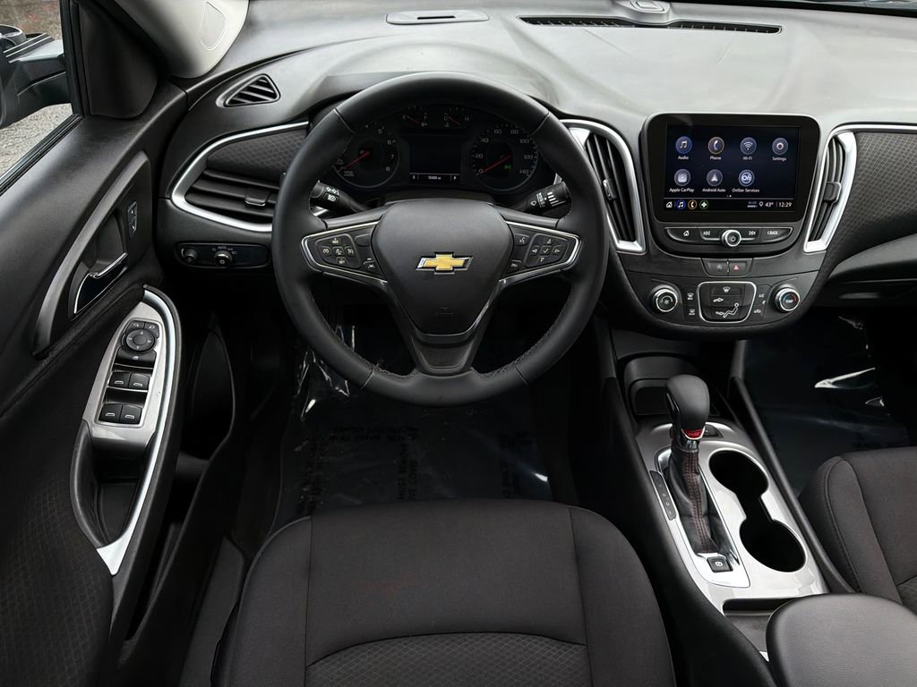 Used 2024 Chevrolet Malibu RS image 16
