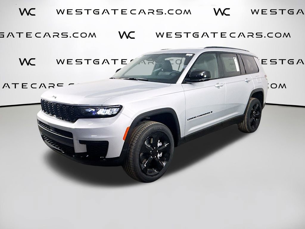New 2025 Jeep Grand Cherokee L Laredo image 1