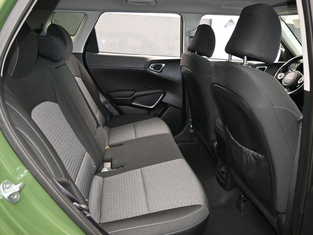 Used 2022 Kia Soul EX image 39