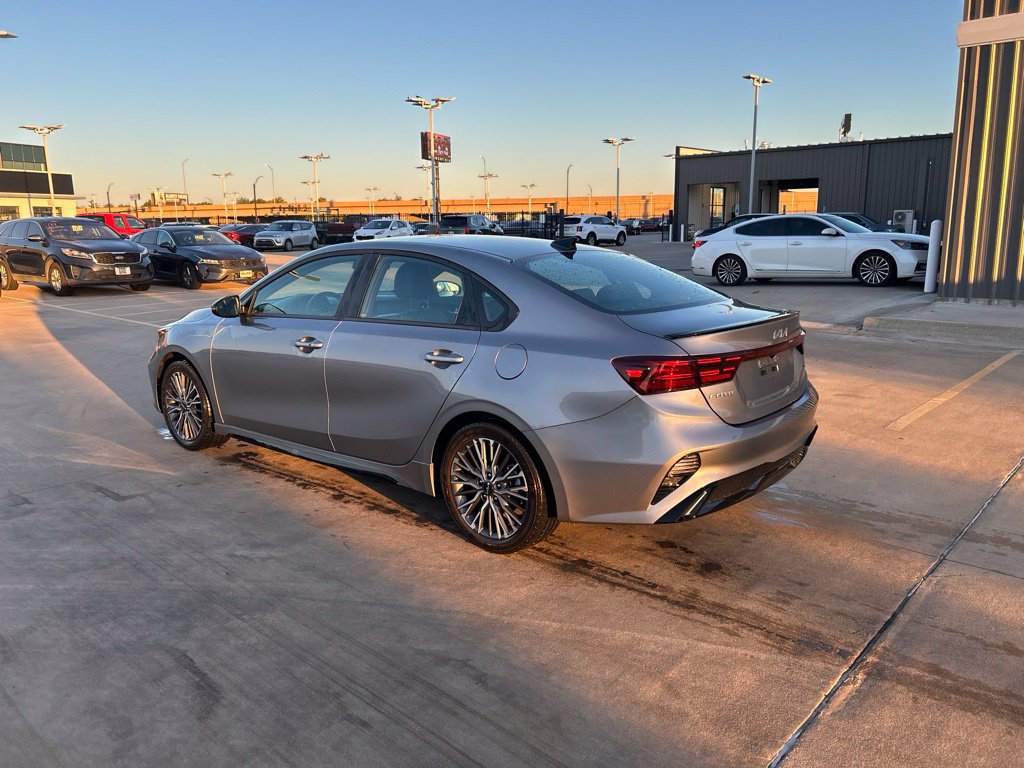 Used 2023 Kia Forte GT-Line FWD image 2