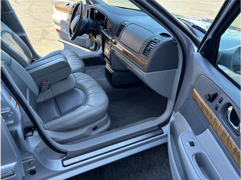 Used 2000 Lincoln Continental Base 4dr Sedan FWD image 14