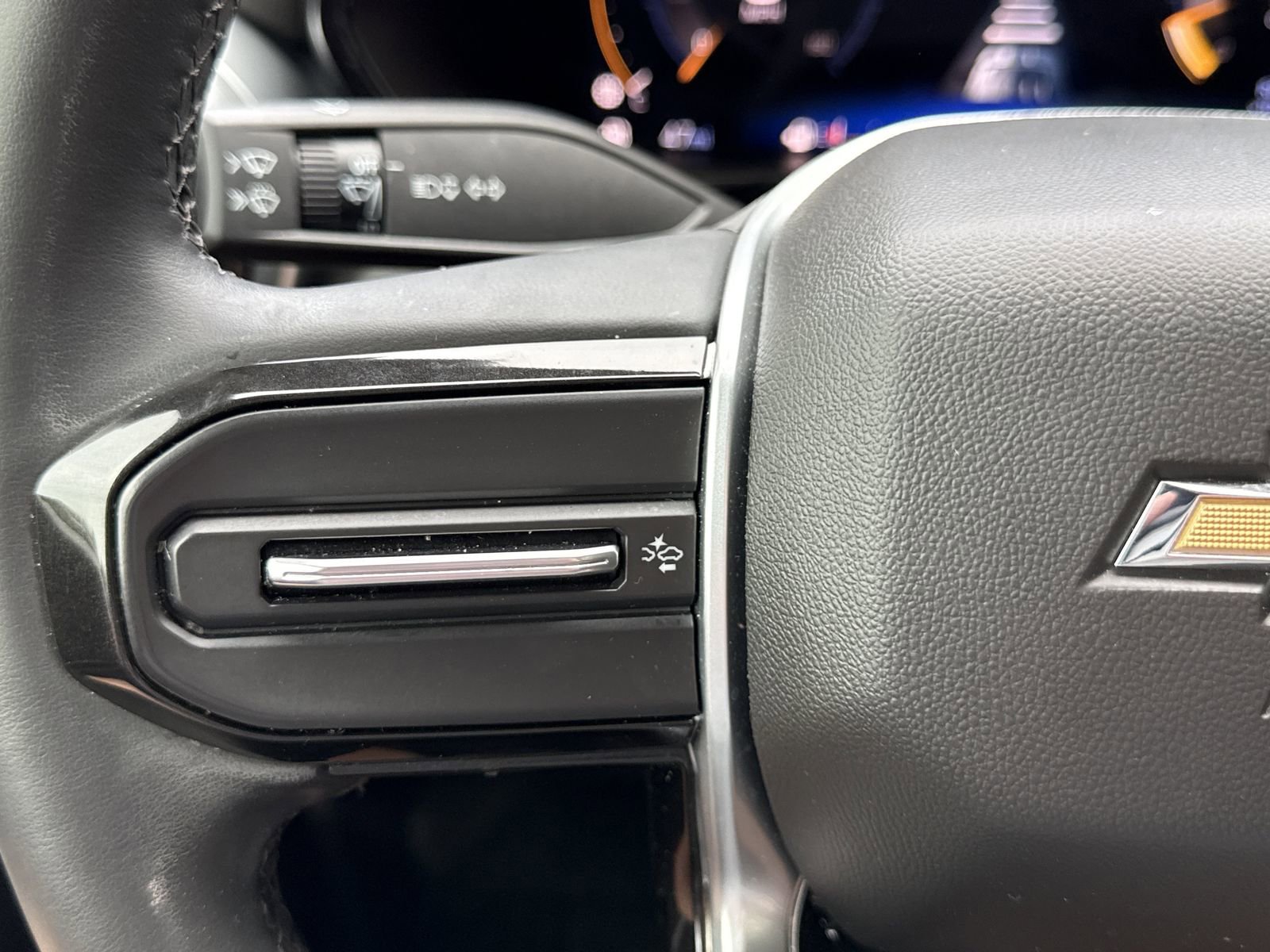 Used 2024 Chevrolet Colorado LT image 18