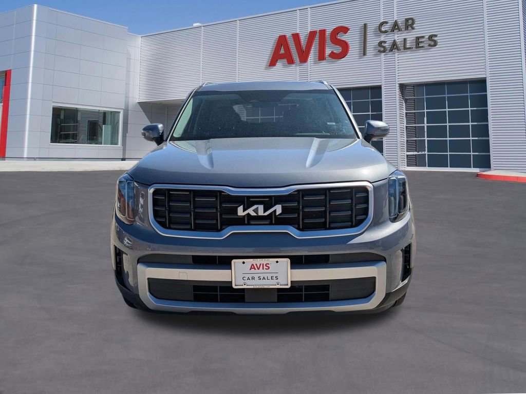 Used 2025 Kia Telluride S image 2