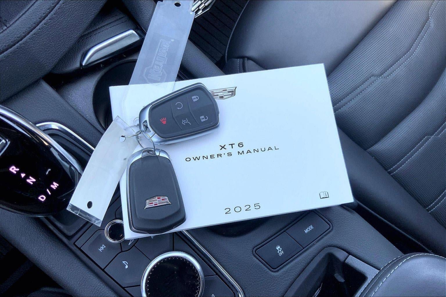 Certified 2025 Cadillac XT6 Premium Luxury w/ Platinum Package AWD/4WD image 12