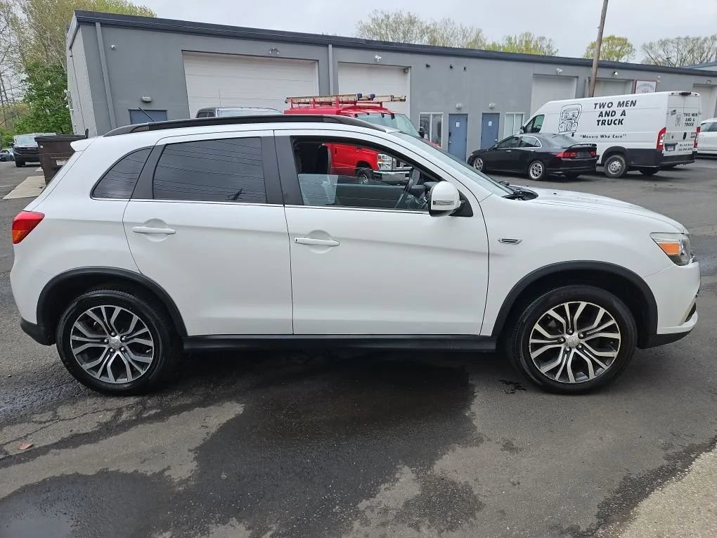 Used 2016 Mitsubishi Outlander Sport SEL AWD/4WD image 4