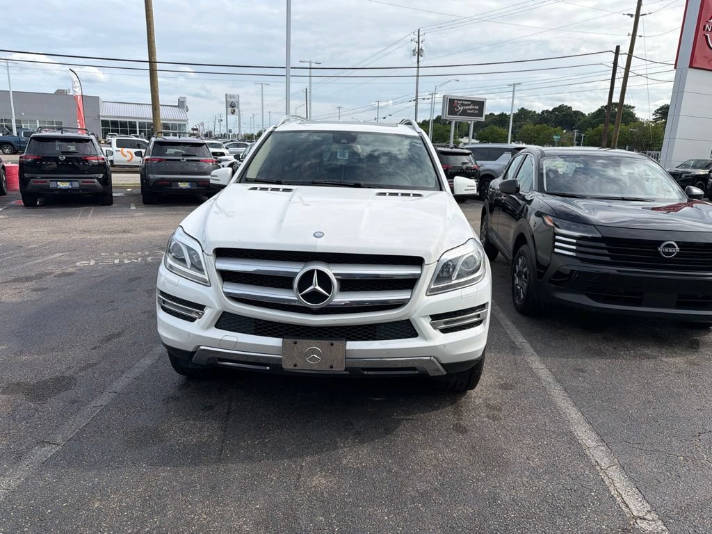 Used 2015 Mercedes-Benz GL 450 4MATIC image 2