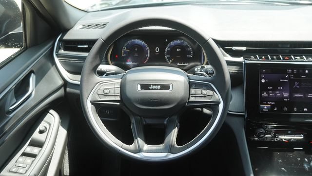 New 2026 Jeep Grand Cherokee Laredo RWD image 16