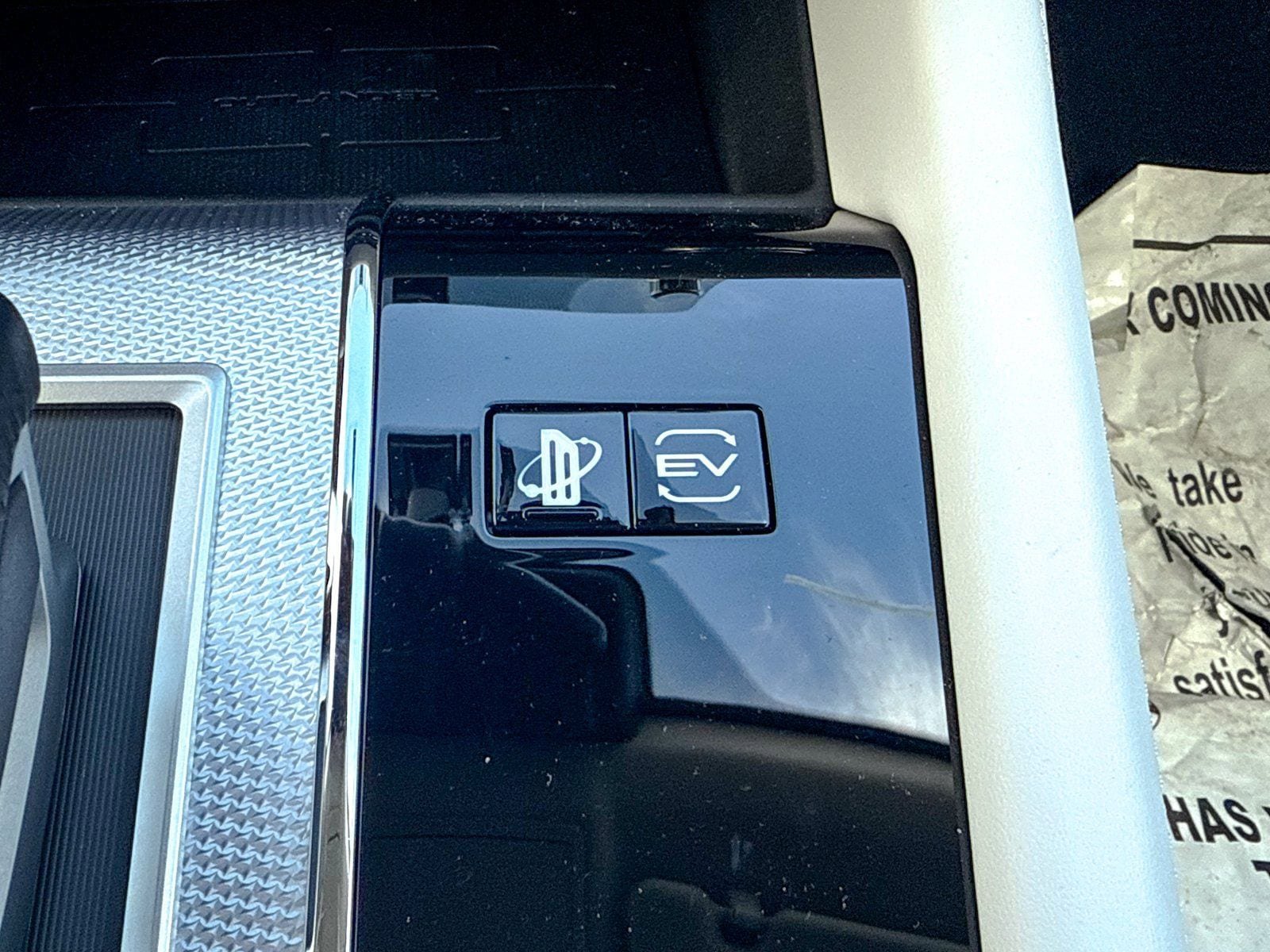 New 2025 Mitsubishi Outlander SEL image 41