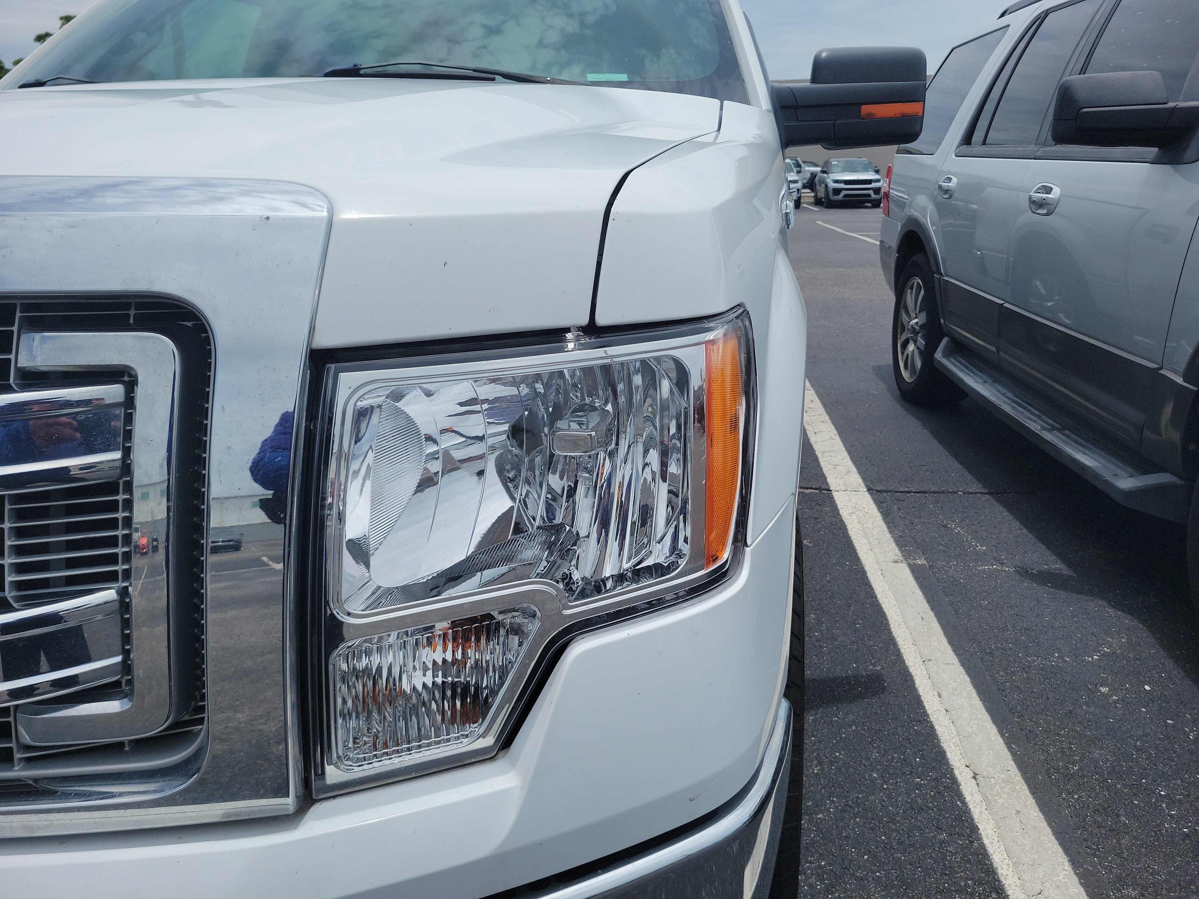 Used 2013 Ford F150 XLT w/ Luxury Equipment Group RWD image 4