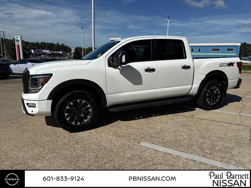 Used 2023 Nissan Titan PRO-4X w/ Pro-4x Convenience Package AWD/4WD image 2