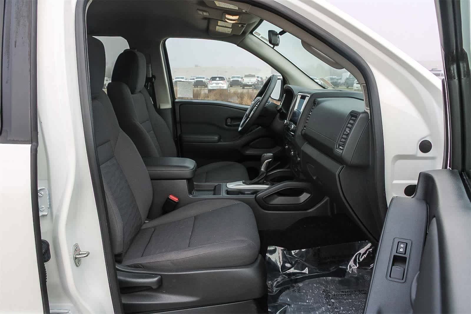 Used 2022 Nissan Frontier S w/ Technology Package image 4