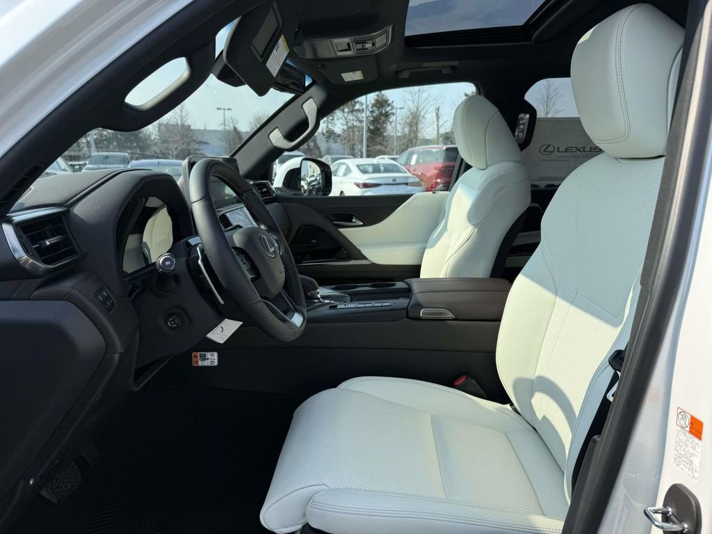 New 2026 Lexus LX 700h Luxury image 12