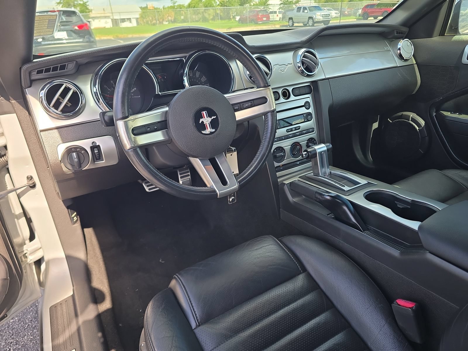 Used 2007 Ford Mustang Premium RWD image 10
