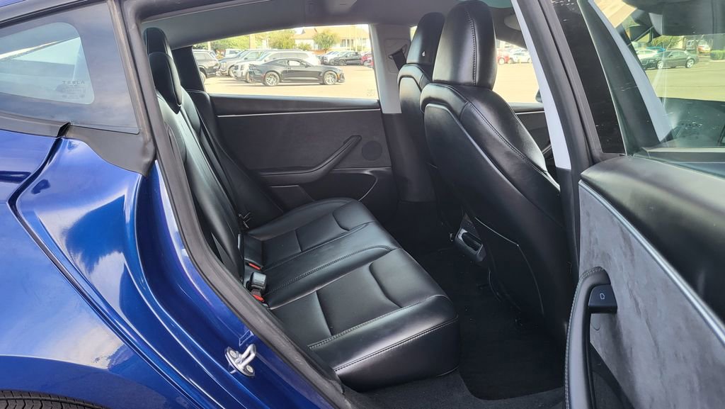 Used 2025 Tesla Model 3 Long Range image 19