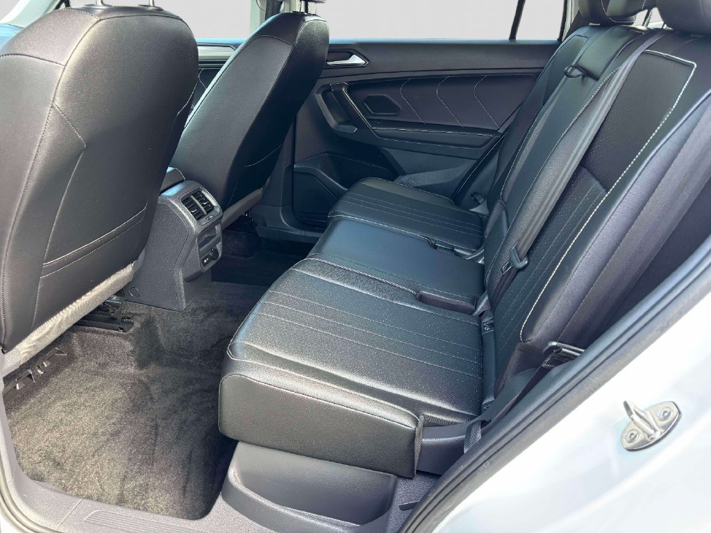 Certified 2023 Volkswagen Tiguan SE AWD/4WD image 11