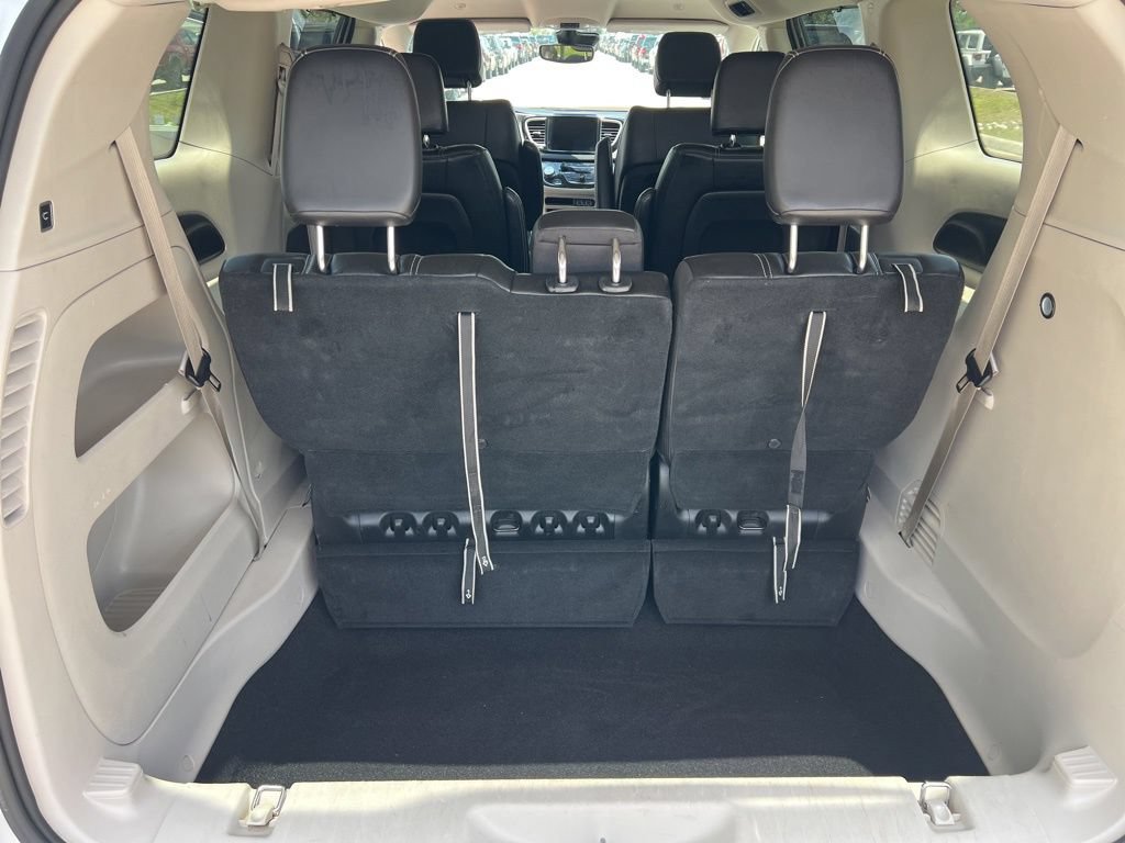 Used 2023 Chrysler Pacifica Touring-L FWD image 31