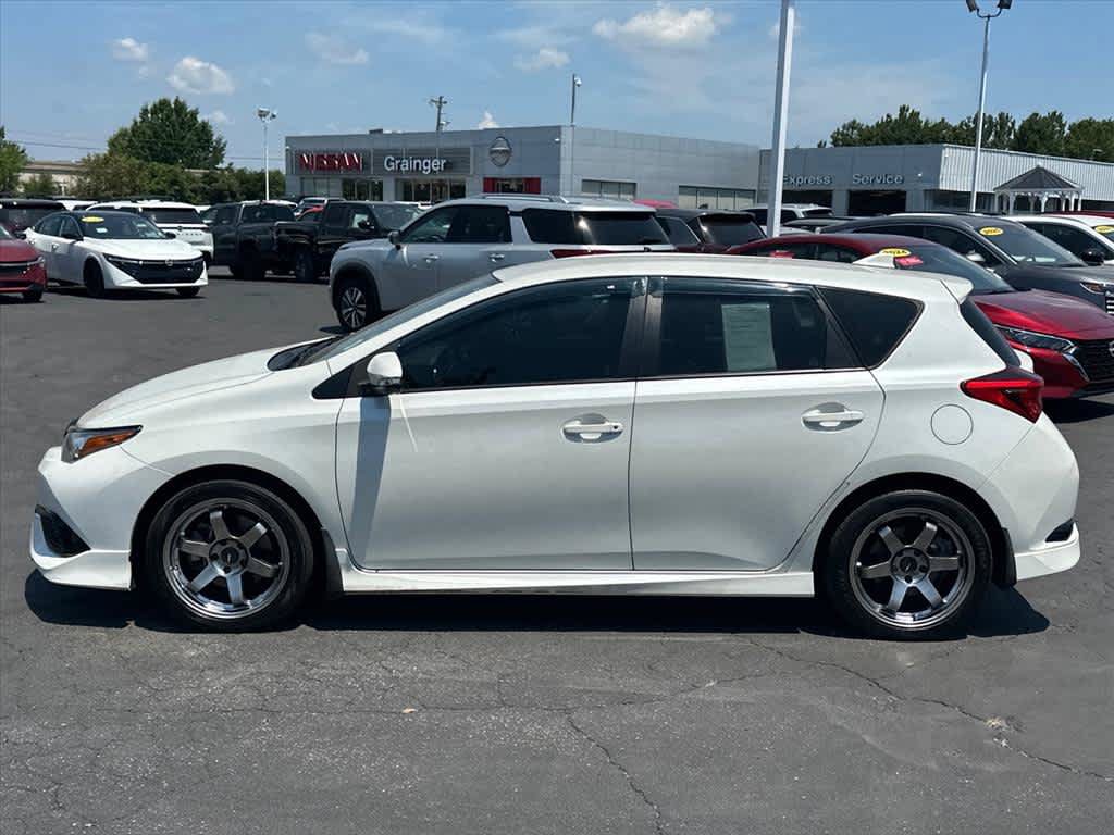 Used 2017 Toyota Corolla iM FWD image 6