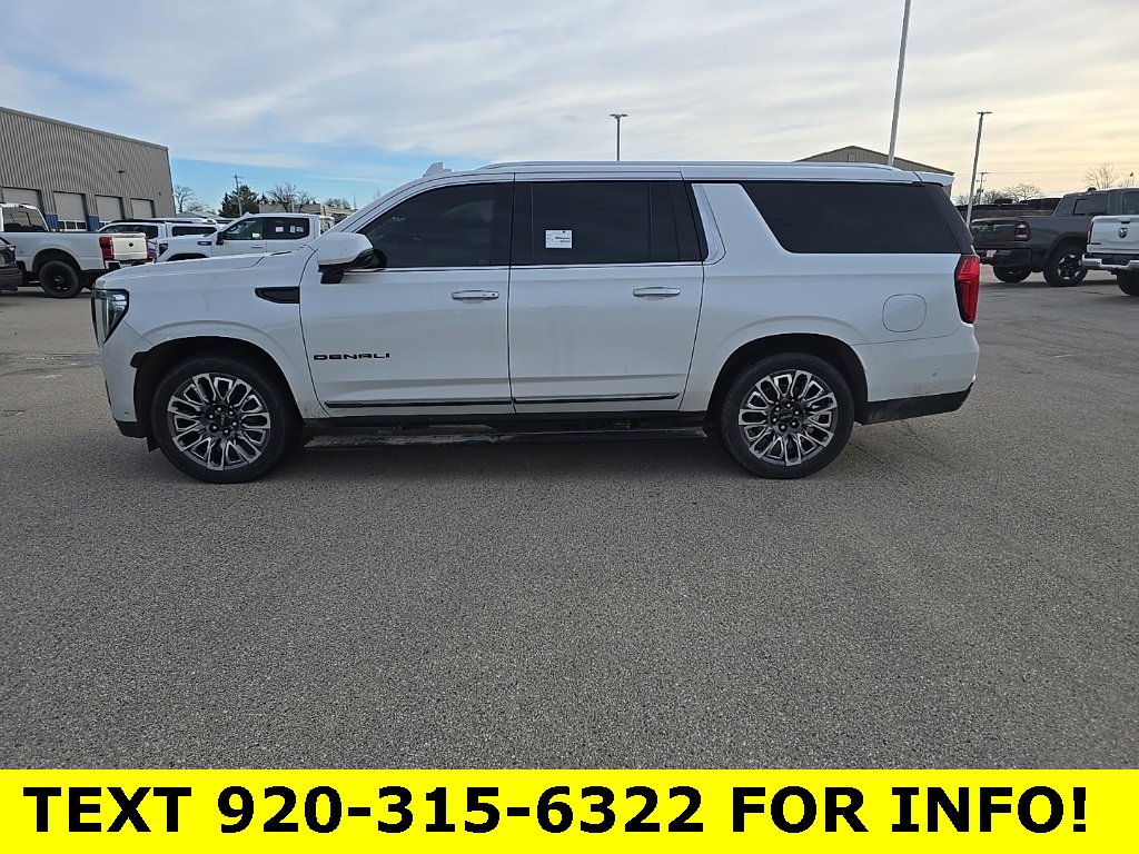 Used 2024 GMC Yukon XL Denali Ultimate image 3