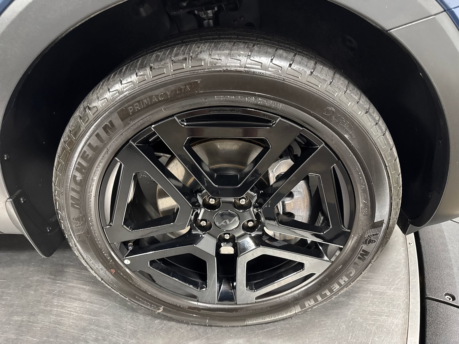 Certified 2025 Kia Telluride SX Prestige X-Line AWD/4WD image 14