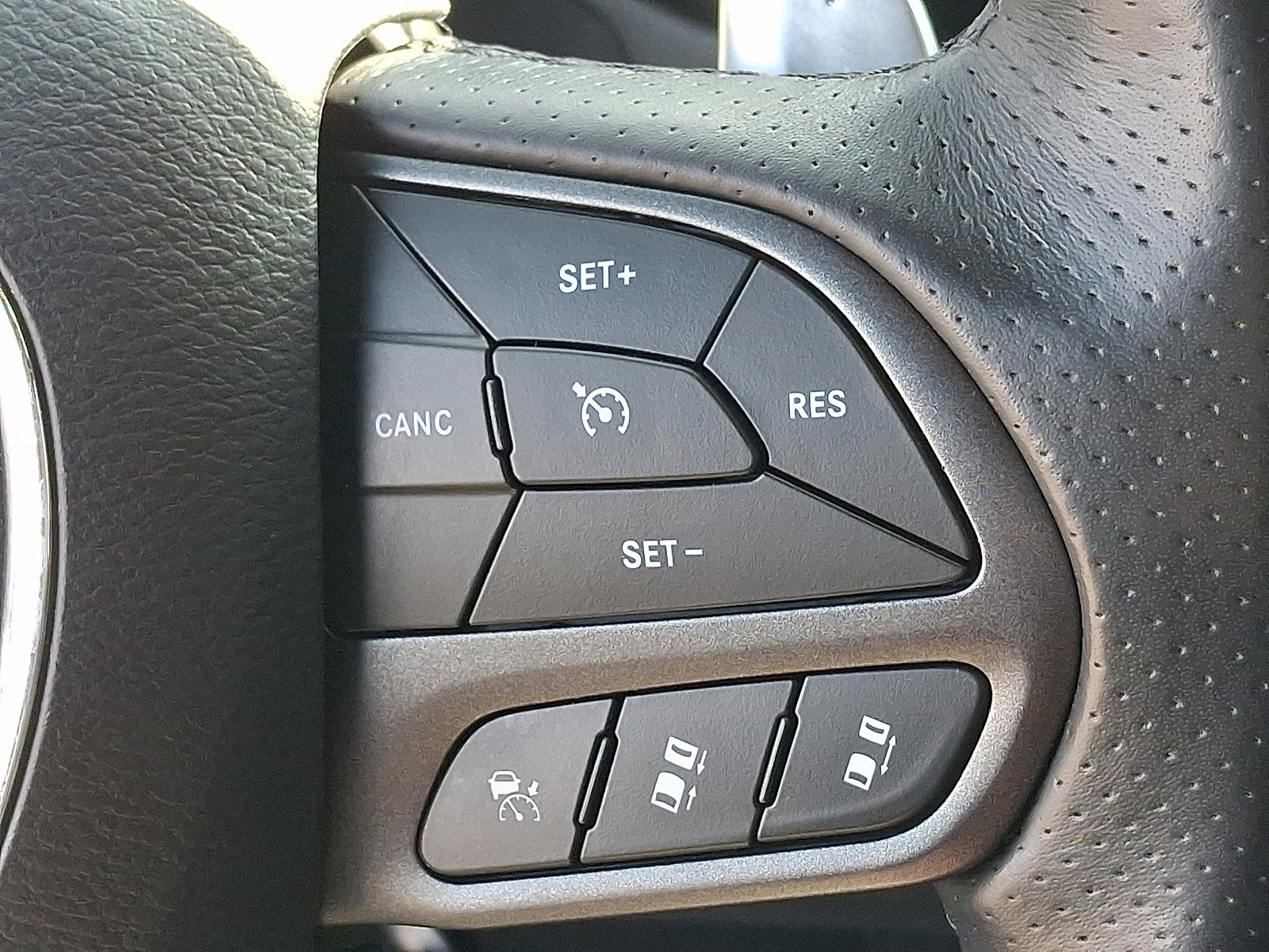 Certified 2023 Dodge Durango GT image 23