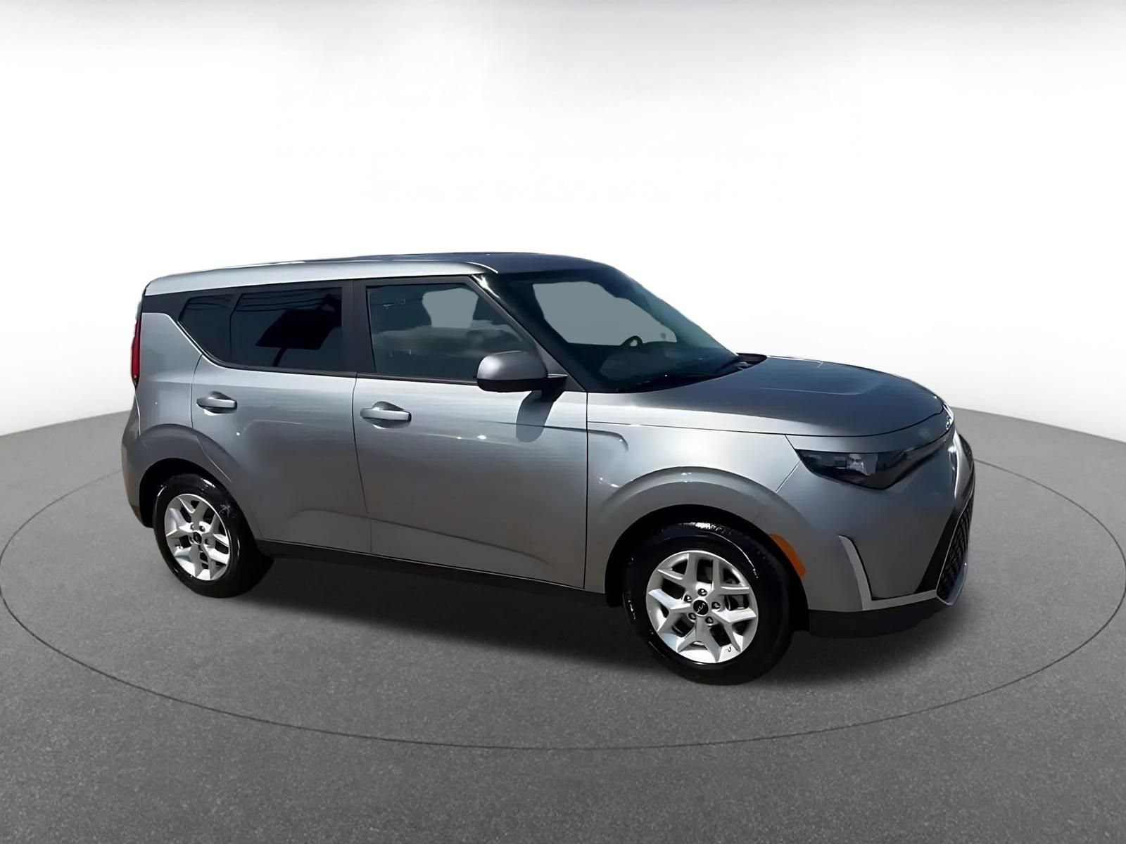 Used 2025 Kia Soul LX w/ LX Technology Package FWD video 2