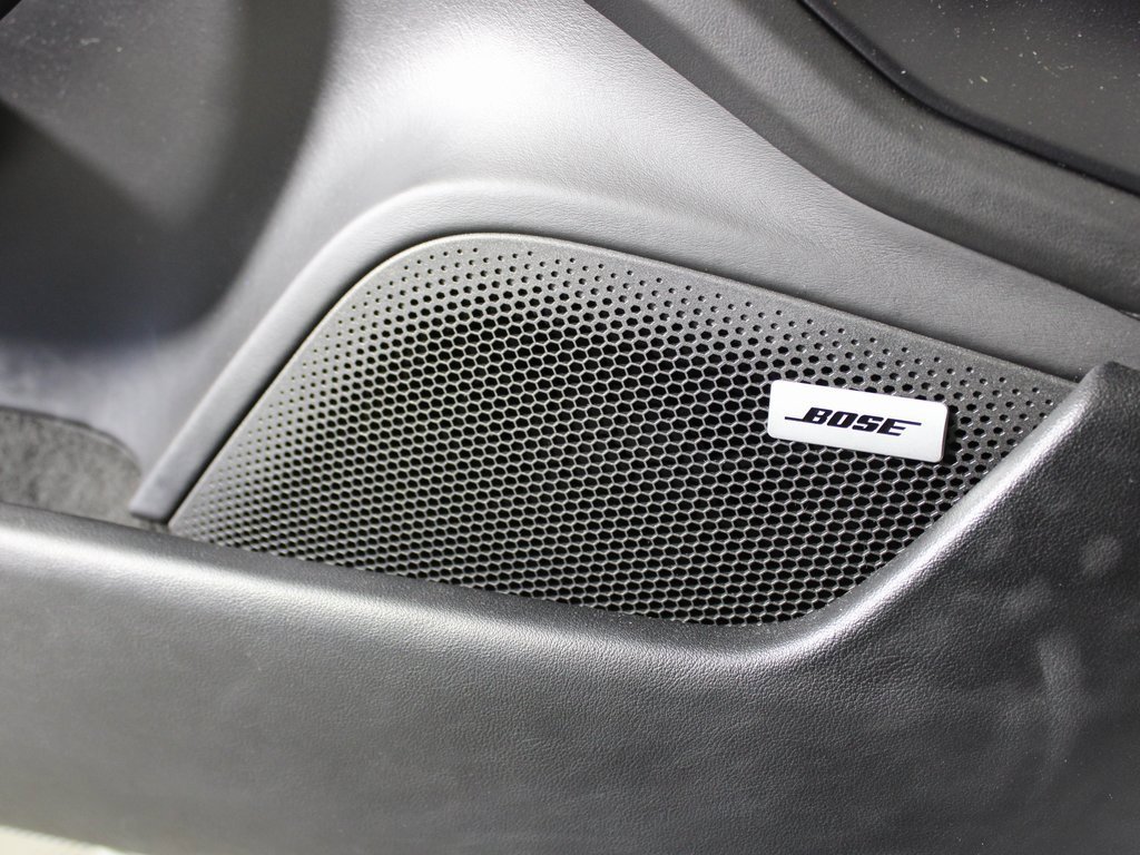 Used 2020 Porsche Taycan Turbo image 18