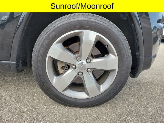 Used 2014 Jeep Grand Cherokee Overland w/ Advanced Technology Group AWD/4WD image 7